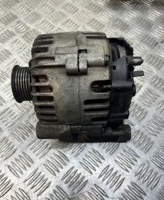 BMW 3 E46 Generator/alternator 7789980 TG15C012 2542672B
