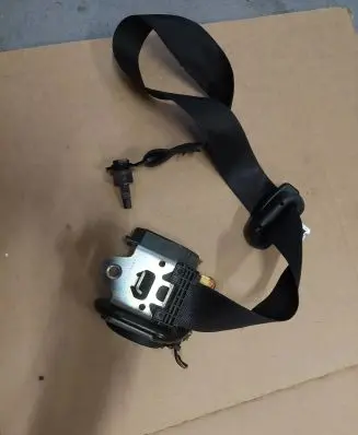 Mercedes-Benz B W245 Front seatbelt 607718000 0007900