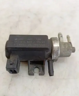 Volkswagen PASSAT B5.5 Turbo solenoid valve 1H0906627A 98T240 72190325