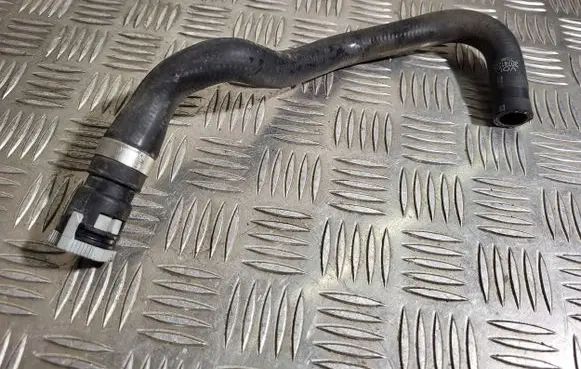 Volvo V50 Engine coolant pipe/hose 30741225
