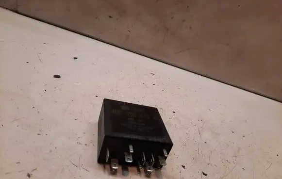 Seat Toledo II (1M) Other relay 4B0955531A