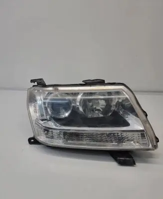 Suzuki Grand Vitara II Headlight/headlamp