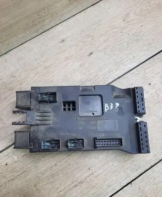 Mercedes-Benz E W212 Fuse module 0005400650 08501002