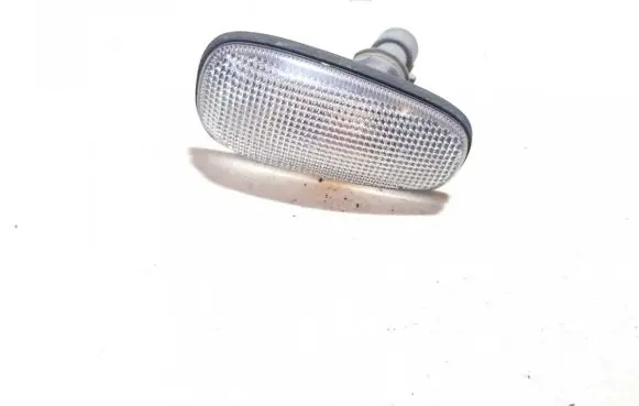 Opel Zafira A Front fender indicator light 90580403