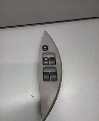 Mitsubishi Grandis Electric window control switch 141066