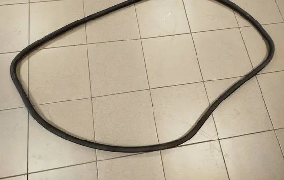 Opel Grandland X Front door rubber seal 9811537480