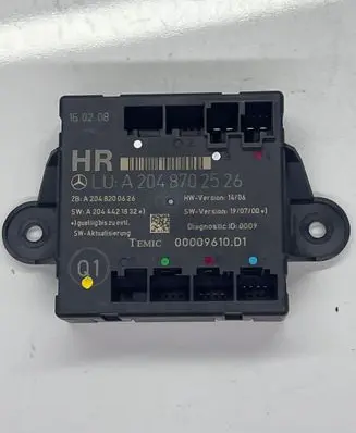 Mercedes-Benz C AMG W204 Door control unit/module A2048702526 A2044421832
