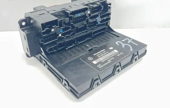 Mercedes-Benz CLC CL203 Fuse box set 2035454501