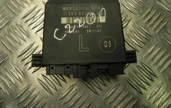 Mercedes-Benz C AMG W203 Door control unit/module A2038206526 G2419