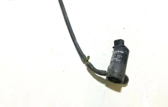 Volvo C70 Windscreen/windshield washer pump 9169611 060210-3950