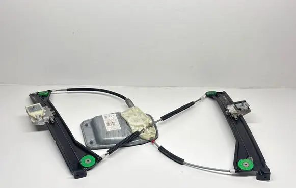 Volkswagen Eos Rear door window regulator with motor 1Q2837402Q 41100530