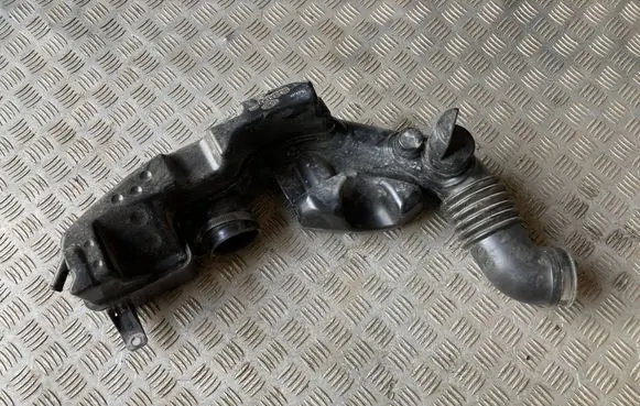 Subaru Outback (BS) Air intake duct part