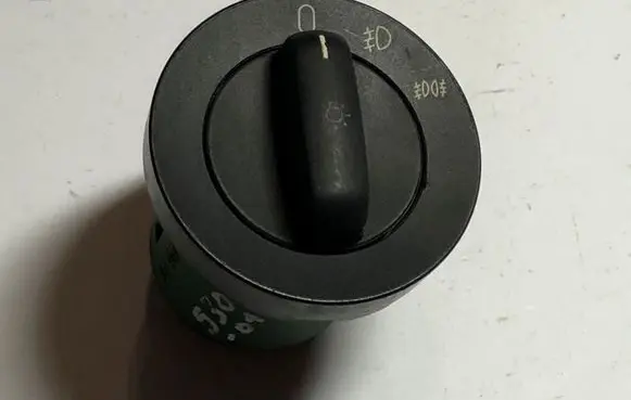 BMW 5 E39 Light switch 6901342 61316901342