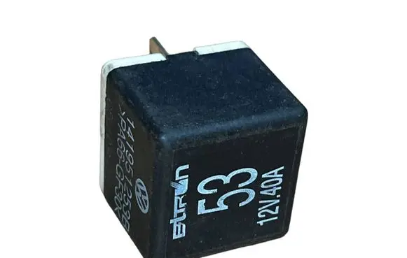Volkswagen PASSAT B6 Other relay 141951253B