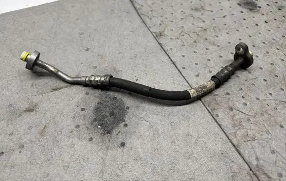Volvo XC70 Air conditioning (A/C) pipe/hose 31332156