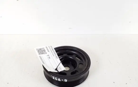 Volkswagen Caddy Crankshaft pulley 04E105243E