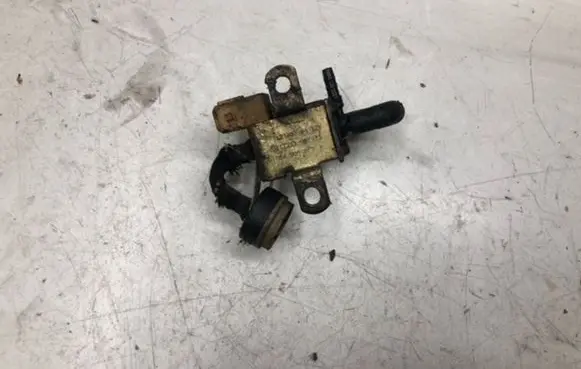 Volkswagen Golf IV Turbo solenoid valve 054906267A