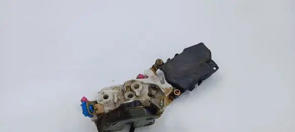 Subaru Impreza I Front door lock
