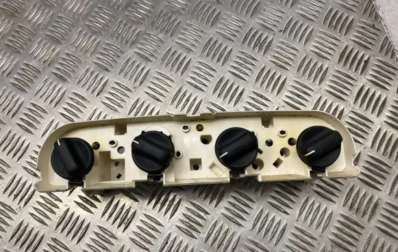 Opel Omega B1 Climate control unit 90457326 1905871 5399555010