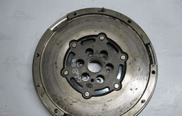 Ford Mondeo MK IV Flywheel 448GB