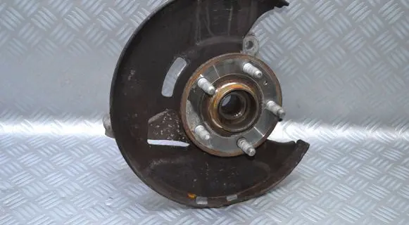 Opel Insignia A Front wheel hub spindle knuckle
