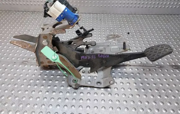 Ford Fiesta Brake pedal S18031747 8V5112450AF