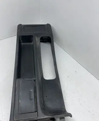 BMW 3 E36 Other center console (tunnel) element 8119239