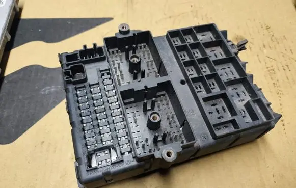 Jeep Grand Cherokee (WJ) Fuse module 56050231AI