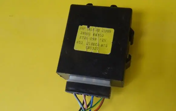 Nissan Serena Window wiper relay 2851168R00 ET20-099
