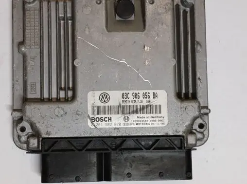 Volkswagen Golf V Engine control unit/module 03C906056BA 0261S02070 MED9510
