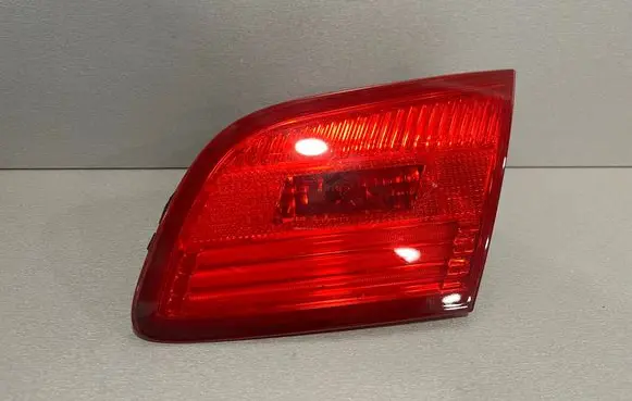 BMW 3 E92 E93 Tailgate rear/tail lights 7162304