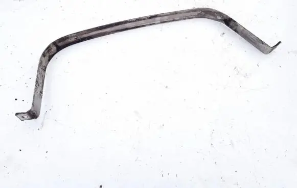 Volkswagen Jetta V Fuel tank mounting bracket 