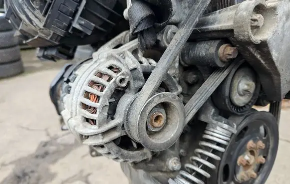 Opel Agila A Generator/alternator 24437119 0124225041