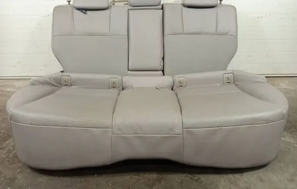 Subaru Forester SJ Second row seats 