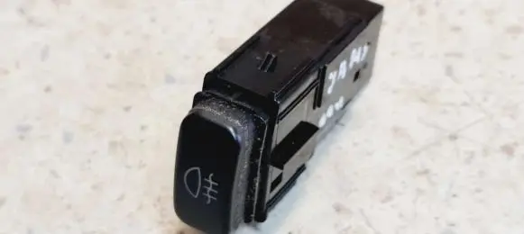 Toyota Yaris Fog light switch F10CS24A