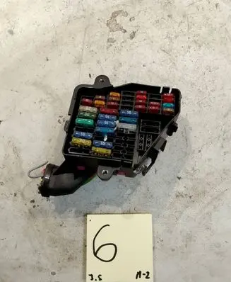 Volkswagen PASSAT B5.5 Fuse box set 8D1941824