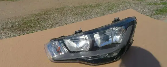 Audi A1 Headlight/headlamp