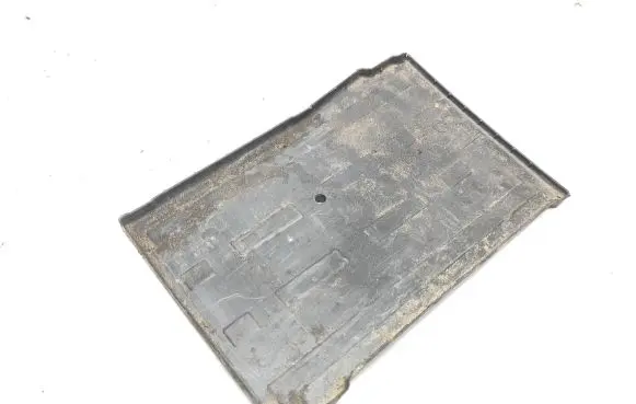 Battery tray