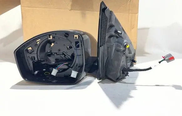 Land Rover Discovery Sport Front door electric wing mirror LR072947