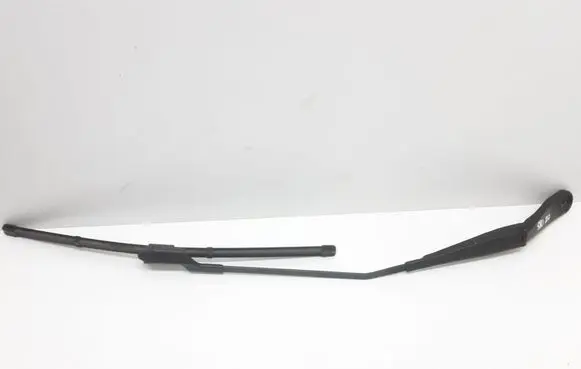 Volvo V70 Front wiper blade arm 30796036