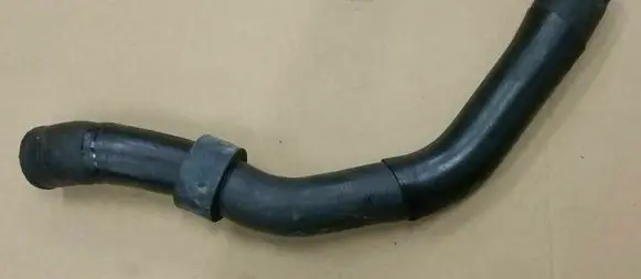 Audi A3 S3 8V Engine coolant pipe/hose 8V0121