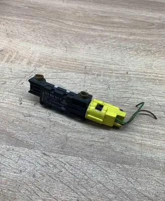 Audi A4 S4 B7 8E 8H Airbag deployment crash/impact sensor 8E0959643B