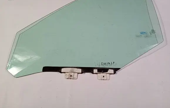 Ford Explorer V Front door window glass four-door E000249