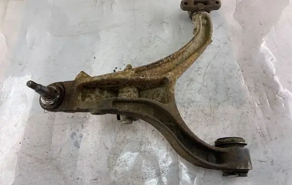 Jeep Grand Cherokee (WK) Front lower control arm/wishbone