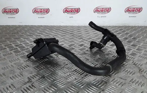 Toyota Avensis T250 Breather/breather pipe/hose 9641244780