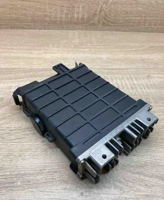 Audi 80 90 S2 B4 Engine control unit/module ECU 443907311 0261200251