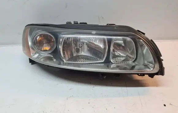 Volvo S60 Headlight/headlamp 30698836 89900266 P2004V70HA