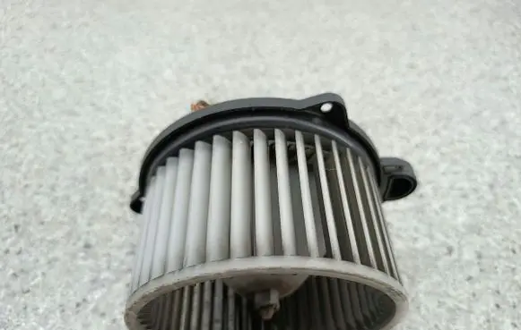 Hyundai Tucson JM Heater fan/blower F00S330024KAMCO