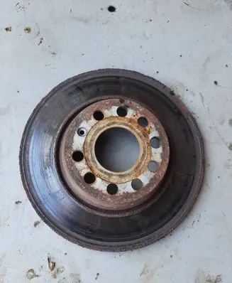 Volkswagen PASSAT B6 Rear brake disc