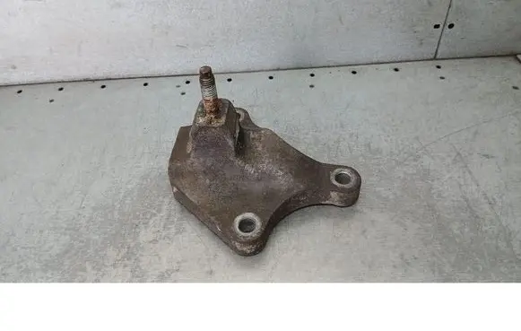 Ford Fusion Engine mounting bracket 2S617M125AC